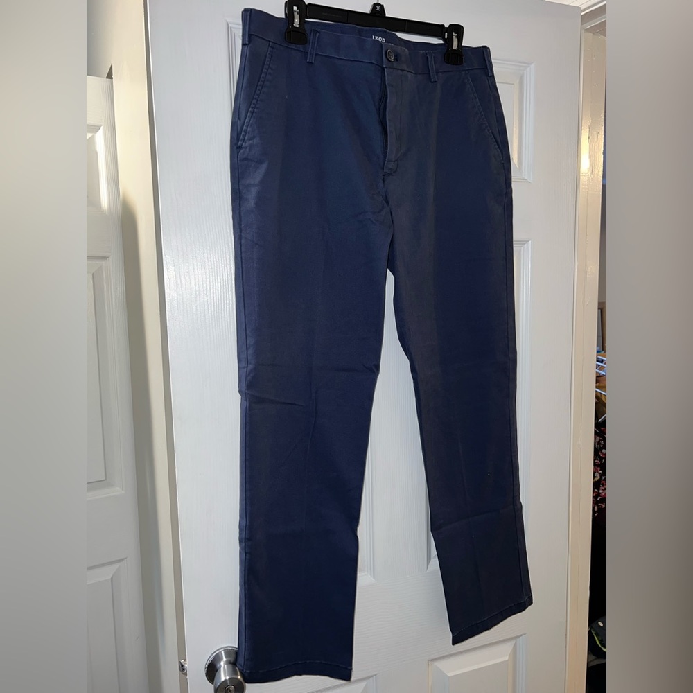 Men’s Izod Saltwater Navy Chinos